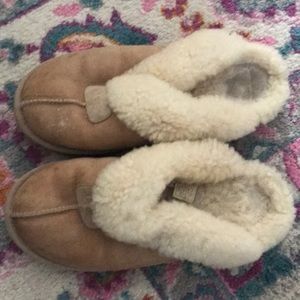 UGG slippers size 9